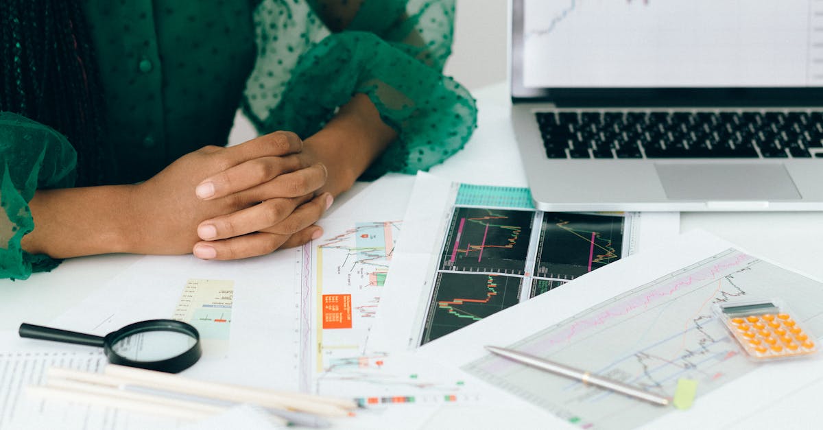 découvrez le diagramme d'ishikawa, un outil puissant d'analyse des causes qui vous aide à identifier les problèmes et à trouver des solutions efficaces. idéal pour les équipes de travail cherchant à améliorer leurs processus et favoriser la prise de décision.